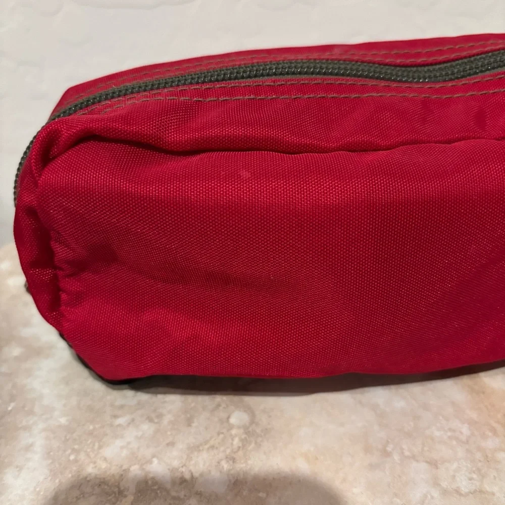 L.L Bean zip around cosmetic/tolietry pouch